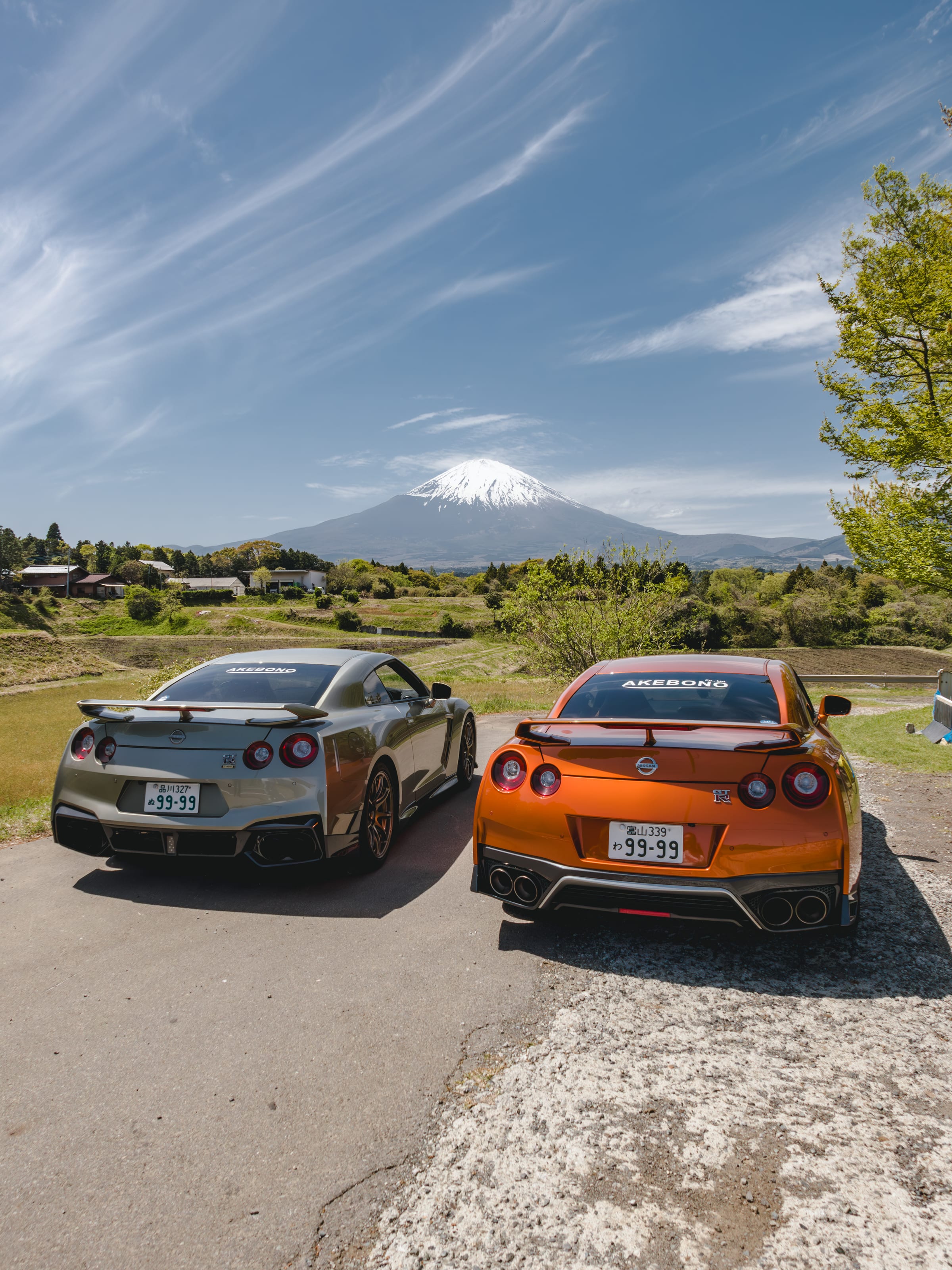 Fuji convoy — twin GT-Rs